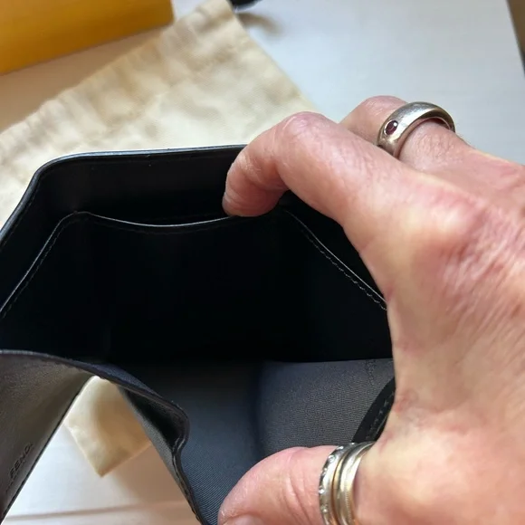 Fendi Embossed Leather Trifold compact wallet - Picture 11 of 12